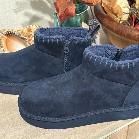 NWT Muk Luks Women's Navy Blue Zippered Platform Ankle Boots with Warm Lining - Picture 4 of 7
